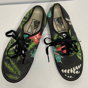 Vans Custom size 7